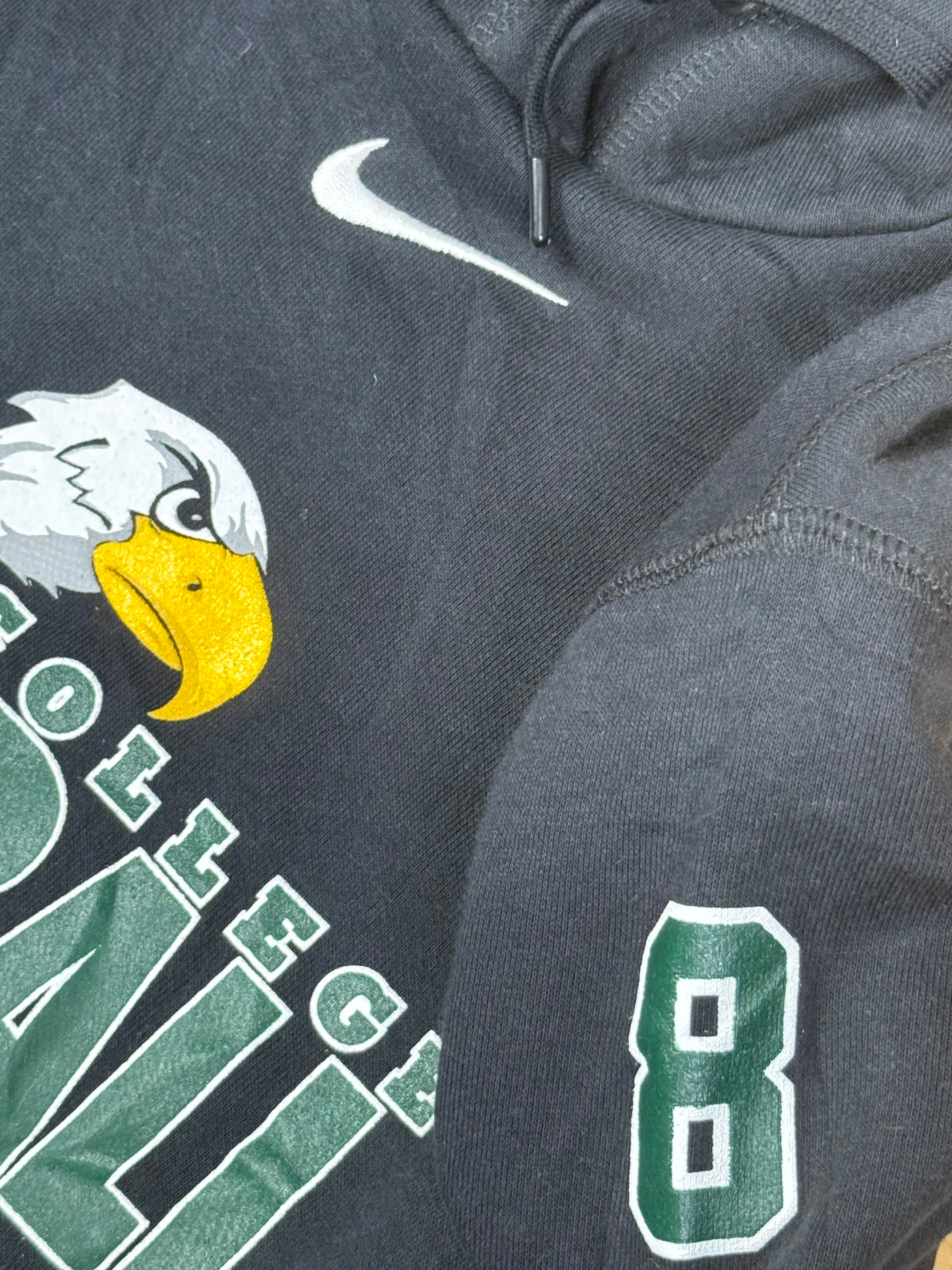Sudadera Nike Vintage / Cecil college